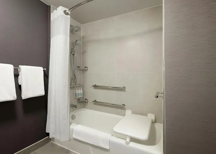 Courtyard Chicago Highland Park/northbrook 3* Highland Park