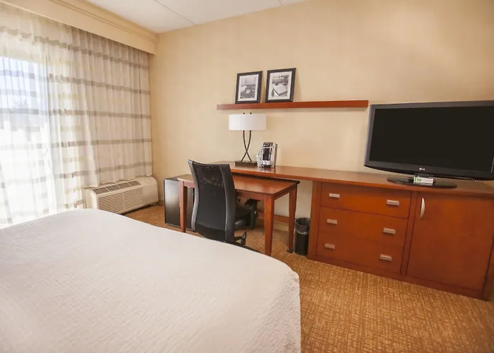 Courtyard Chicago Highland Park/northbrook Hotel 3*