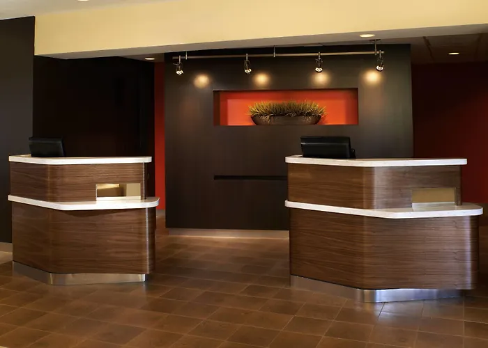Courtyard Chicago Highland Park/northbrook 3*