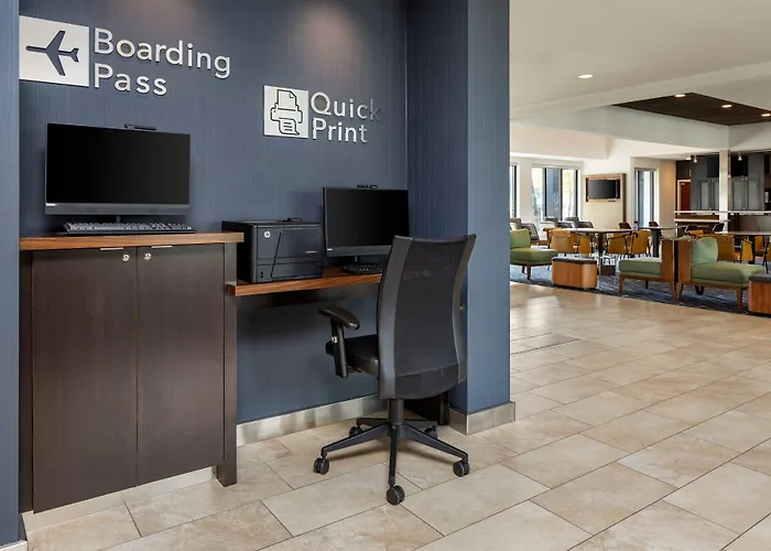 Courtyard Chicago Highland Park/northbrook Hotel 3*