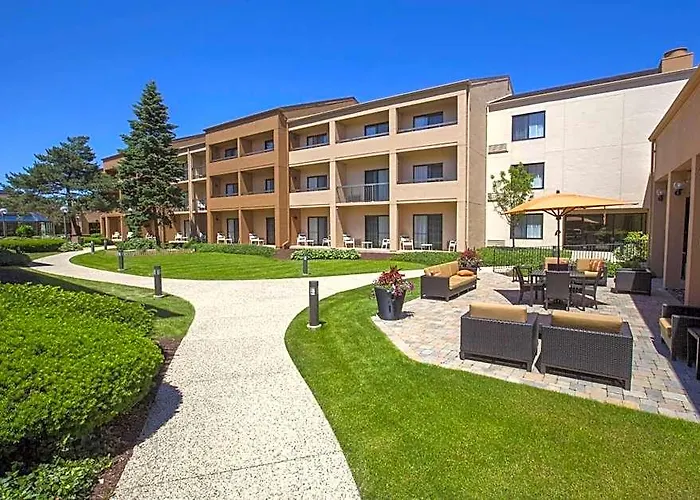 Courtyard Chicago Highland Park/northbrook Hotel 3*