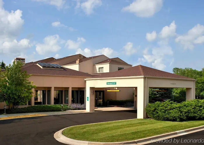 Courtyard Chicago Highland Park/northbrook Hotel 3*